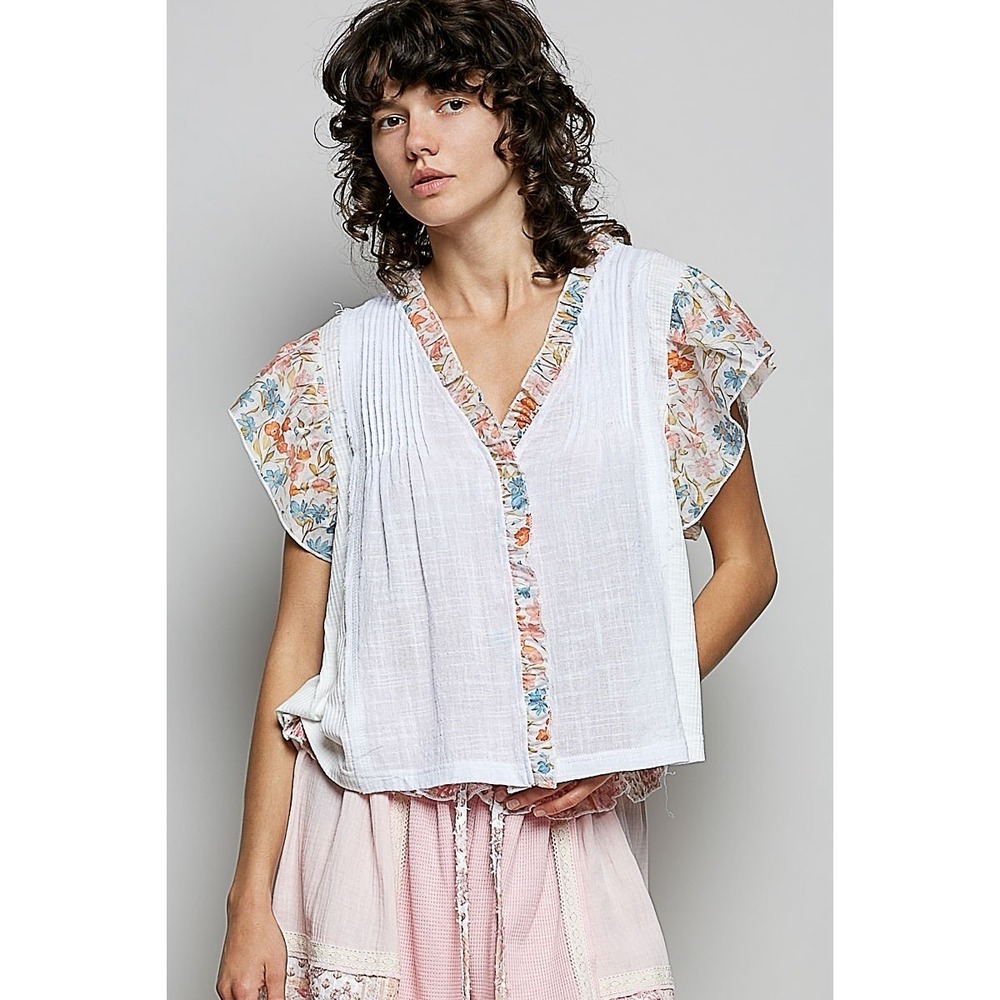 POL V-Neck Floral Ruffle Sleeve Blouse - Ivory - Large